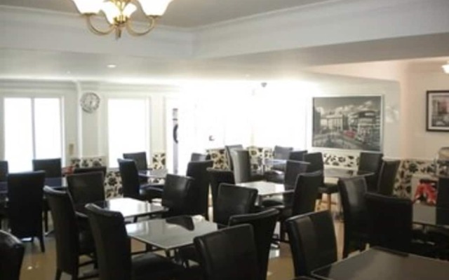 Royal Guest House by Saba