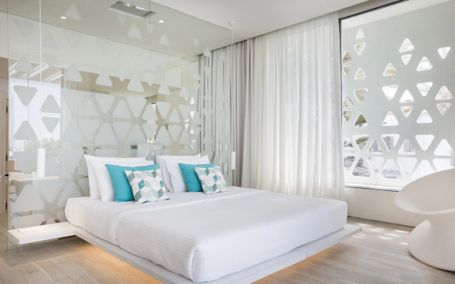 Mykonos Dove Beachfront Hotel