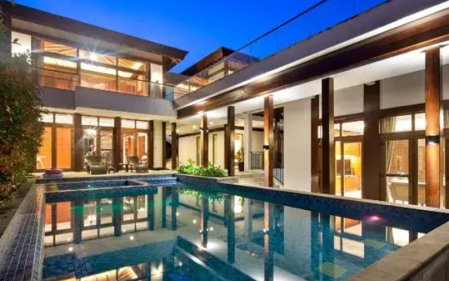 Sanya Pengyue Pool Villa