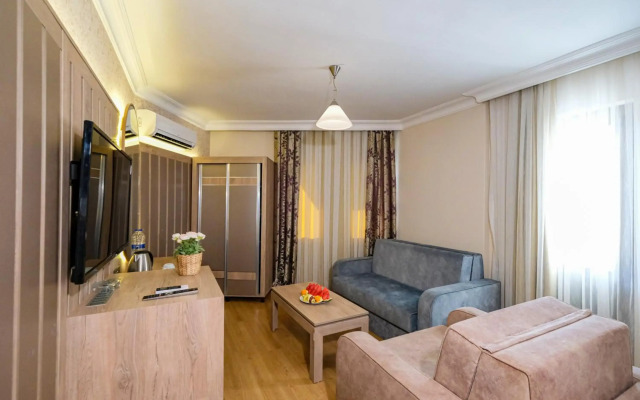 Kandelor Hotel