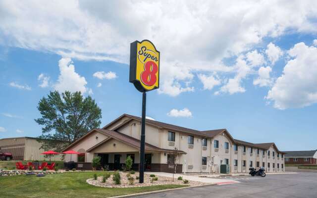 Super 8 by Wyndham Spirit Lake/Okoboji