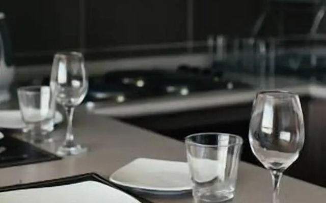 Almond Suite - San Francisco