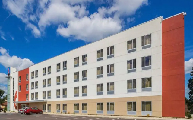 Motel 6 South Bend, IN - Mishawaka