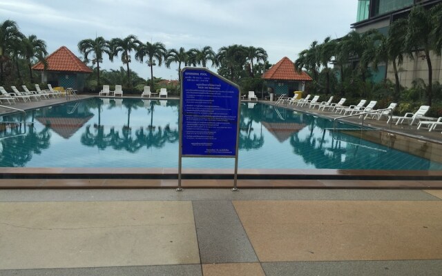 View Talay 6 Pattaya Beach Apartment by Honey