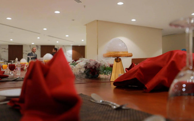 Nawazi Towers  Hotel