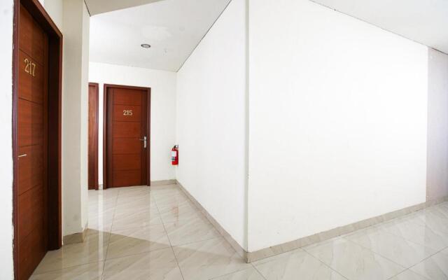 RedDoorz near Palembang Trade Center 3