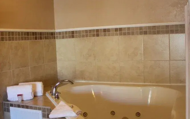 Lava Spa Motel & RV Park