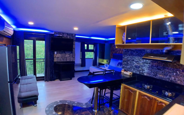 CLOCKWORKORANGE Luxury Suites