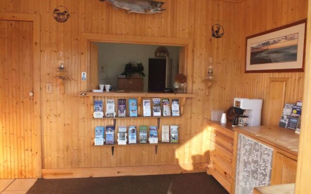 Riverside Motel and Marina Manistee