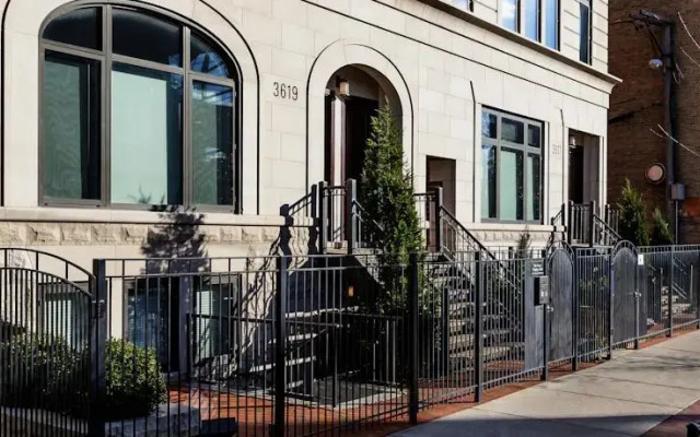 The Inn at Wrigleyville