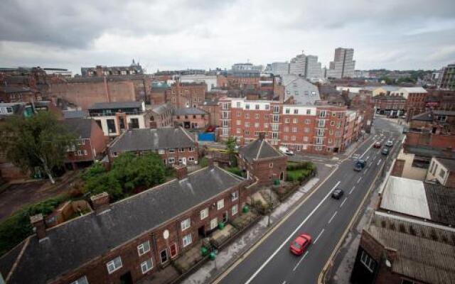Cranbrook House Apartments - Near Ice Arena