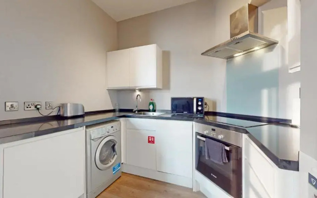 Destiny Scotland - Glassford Residence