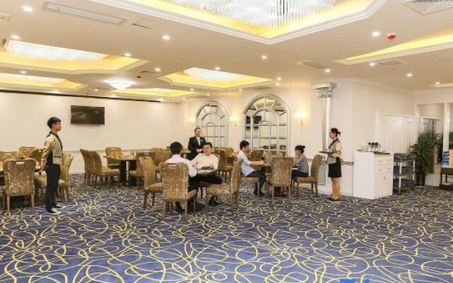 Yijia International Hotel