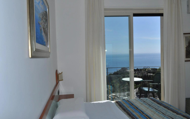Hotel Condor