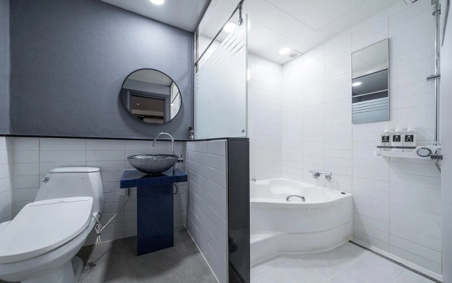 Sky Hotel