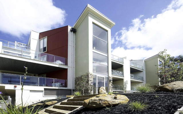 Phillip Island Towers