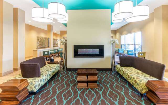 La Quinta Inn & Suites by Wyndham Carlsbad