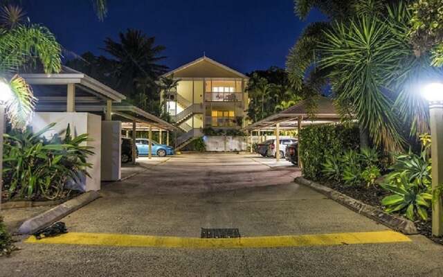 Cairns City Garden Apartment