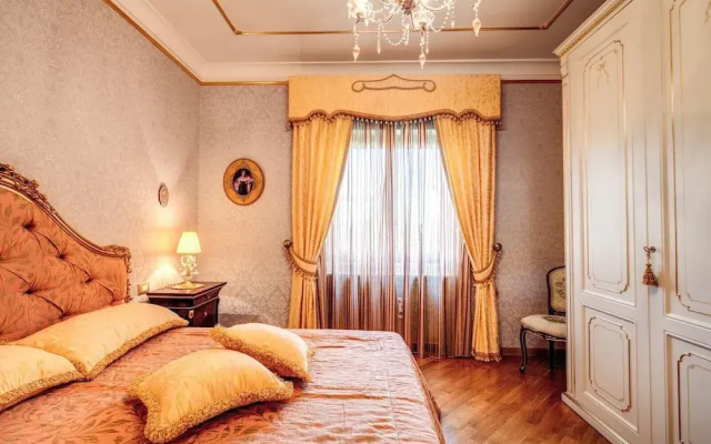 Luxurious Apartment in the Center of Sorrento