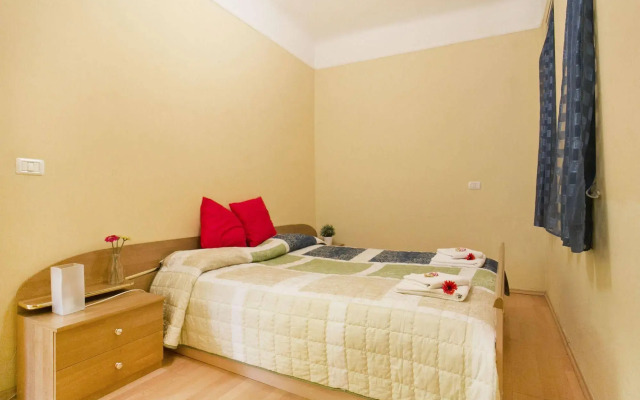 Dandy Deluxe Apartments