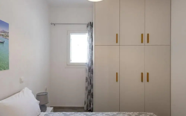 Parikia s Sunlight 2bedroom House