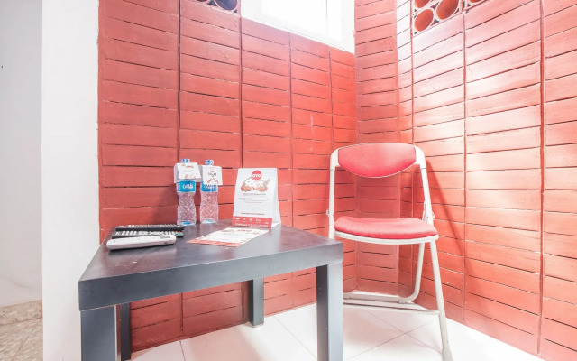 Super OYO 332 Residence G17 Kemang