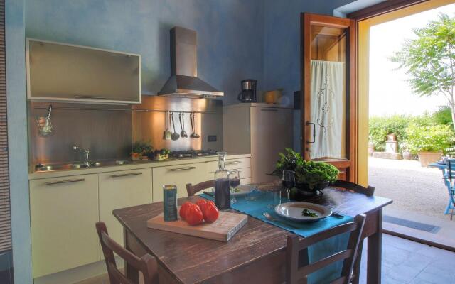 Beautiful Pool Villa in Tuscany