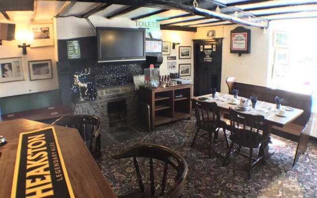The Fox & Hounds Inn