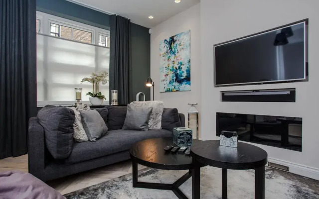 Stunning Deluxe 3BD House in Fitzrovia