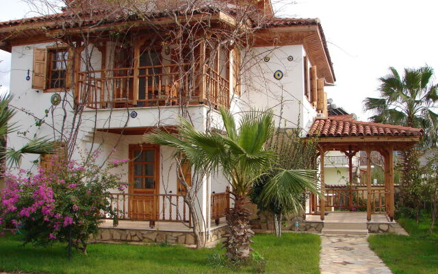 Asur Hotel & Aparts & Villas