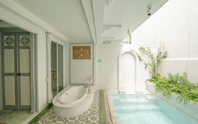 The Inside House