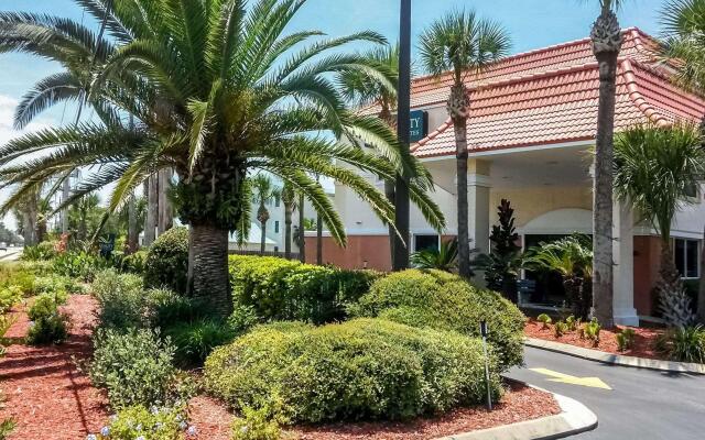 Quality Inn & Suites St Augustine Beach Area