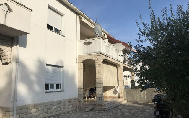 Apartment Miljenko - 80m from the sea: A1  Novalja, Island Pag