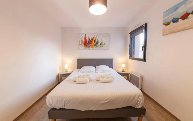 GOVIHAN - Maison 8p avec piscine commune