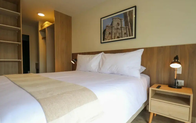 w Grandiose 2BR w Great Balcony in Miraflores