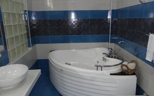 Delfin Amazon Suites