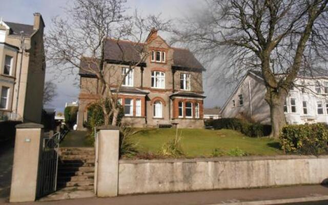 The Old Manse B & B
