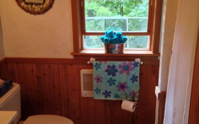 Frog Hollow Bed and Breakfast