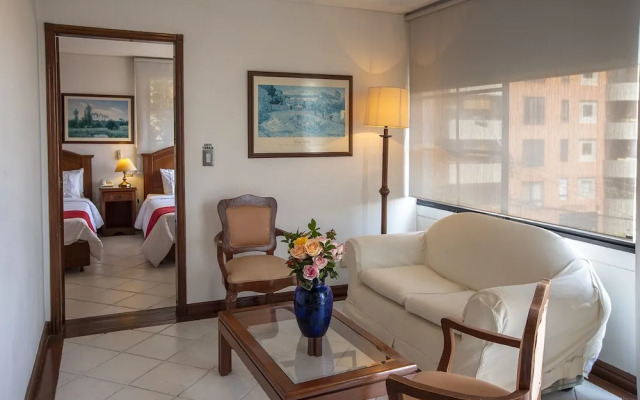 Travelers Apartamentos & Suites Castellón de Juanambú