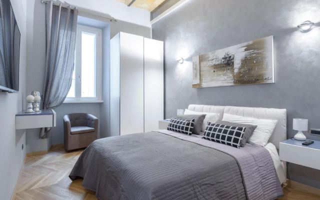 Sylvia Stylish Vatican Apartment