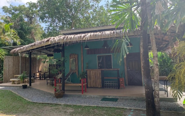 Baan Po Ngam Resort