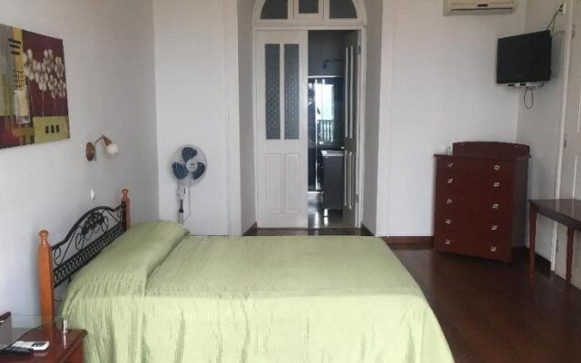 Hotel Residencial Savana