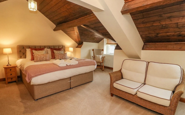 No. 2 The Mews