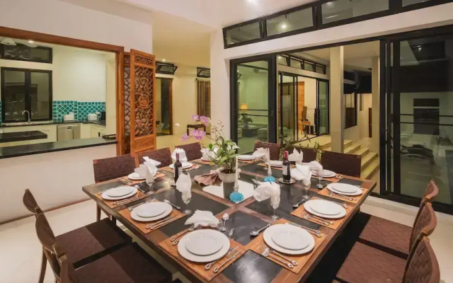 Luxury Beach Front Noble House Villa