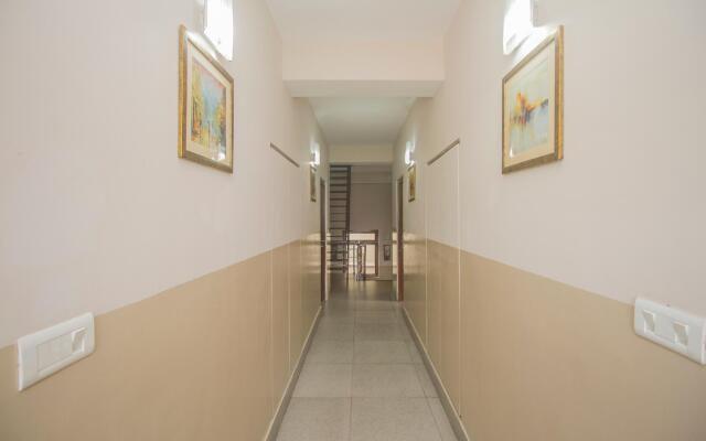 Capital O 63520 The CMS Group Hotel Iinorri