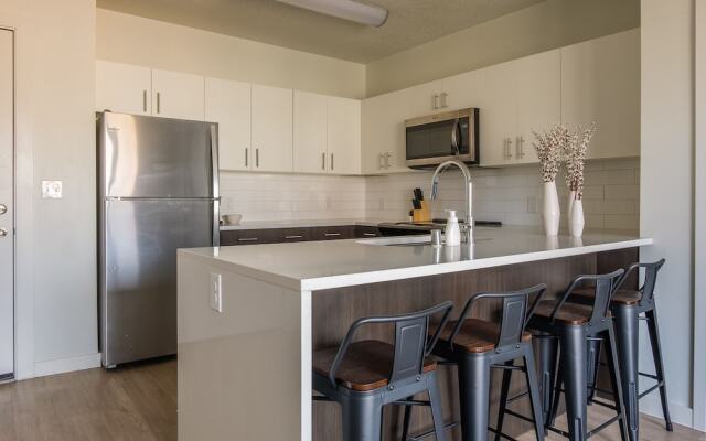 Comfy Downtown Apartments by Frontdesk