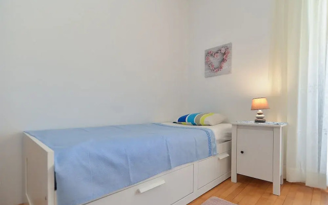 Apartment 38