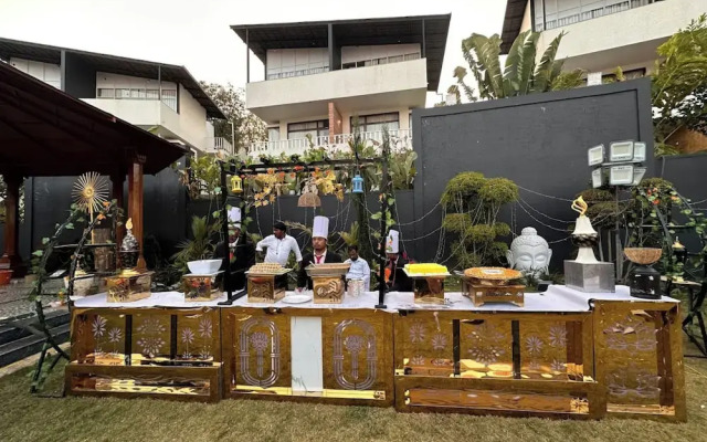 Bindiga Peak Resorts