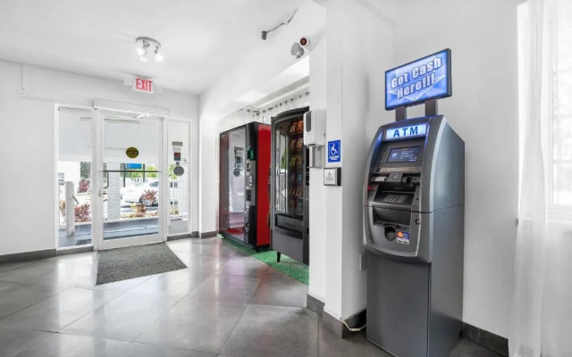 Travelodge by Wyndham Miami Biscayne Bay