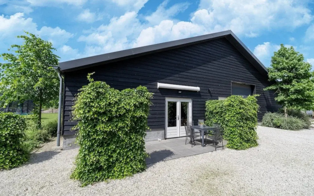 Lovely Holiday Home in Nistelrode near Lake